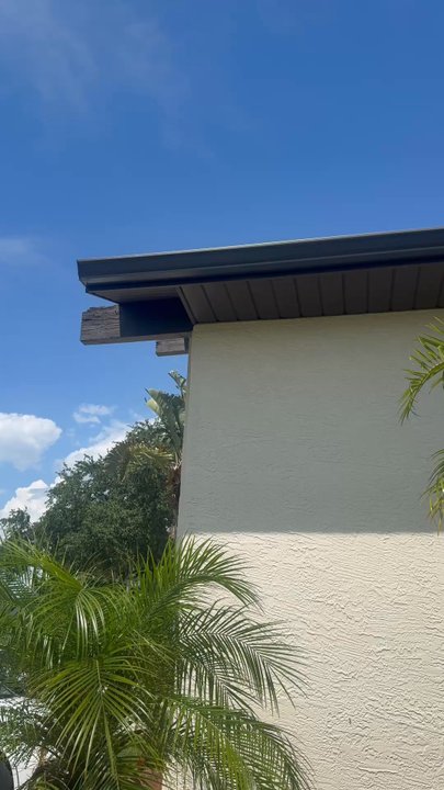 MD Seamless Gutters - Perfect - Gutter Services Near Me - Spring Hill, Florida