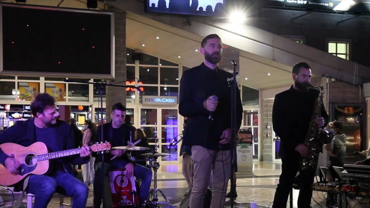 Glam Funk Band - Live Acoustic Quartet - video 4