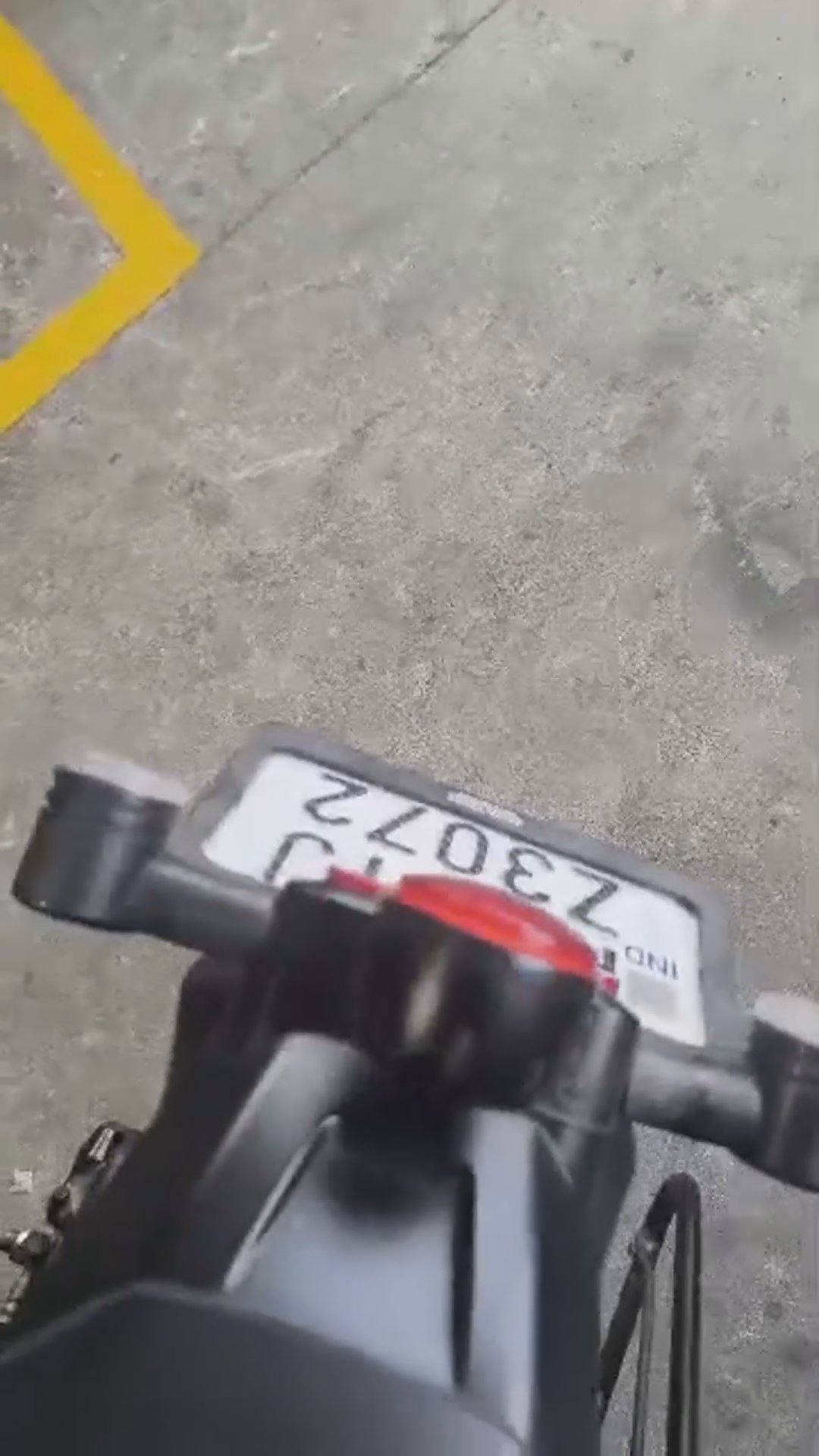 Walk-around video thumbnail