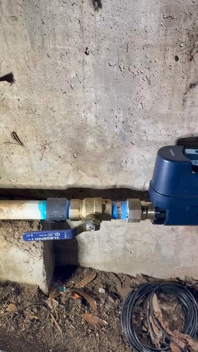 Supreme Plumbing - Here is the work Miguel did. New shutoff and spigot plus Moen Flo leak detector/shutoff. - Plumbing Near Me - Freedom, California