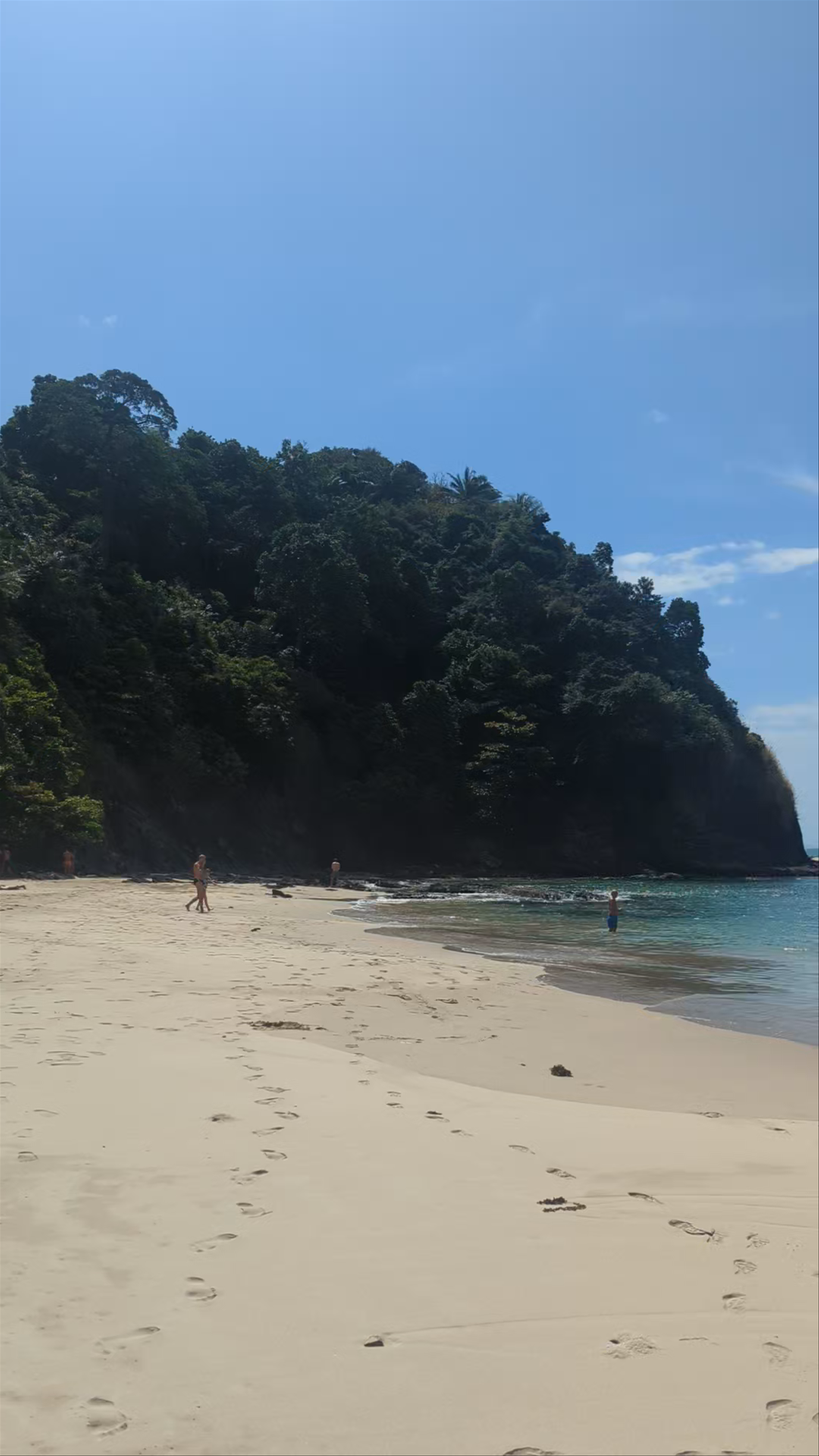 Nui Bay: Secluded Tropical Paradise on Ko Lanta Yai, Thailand