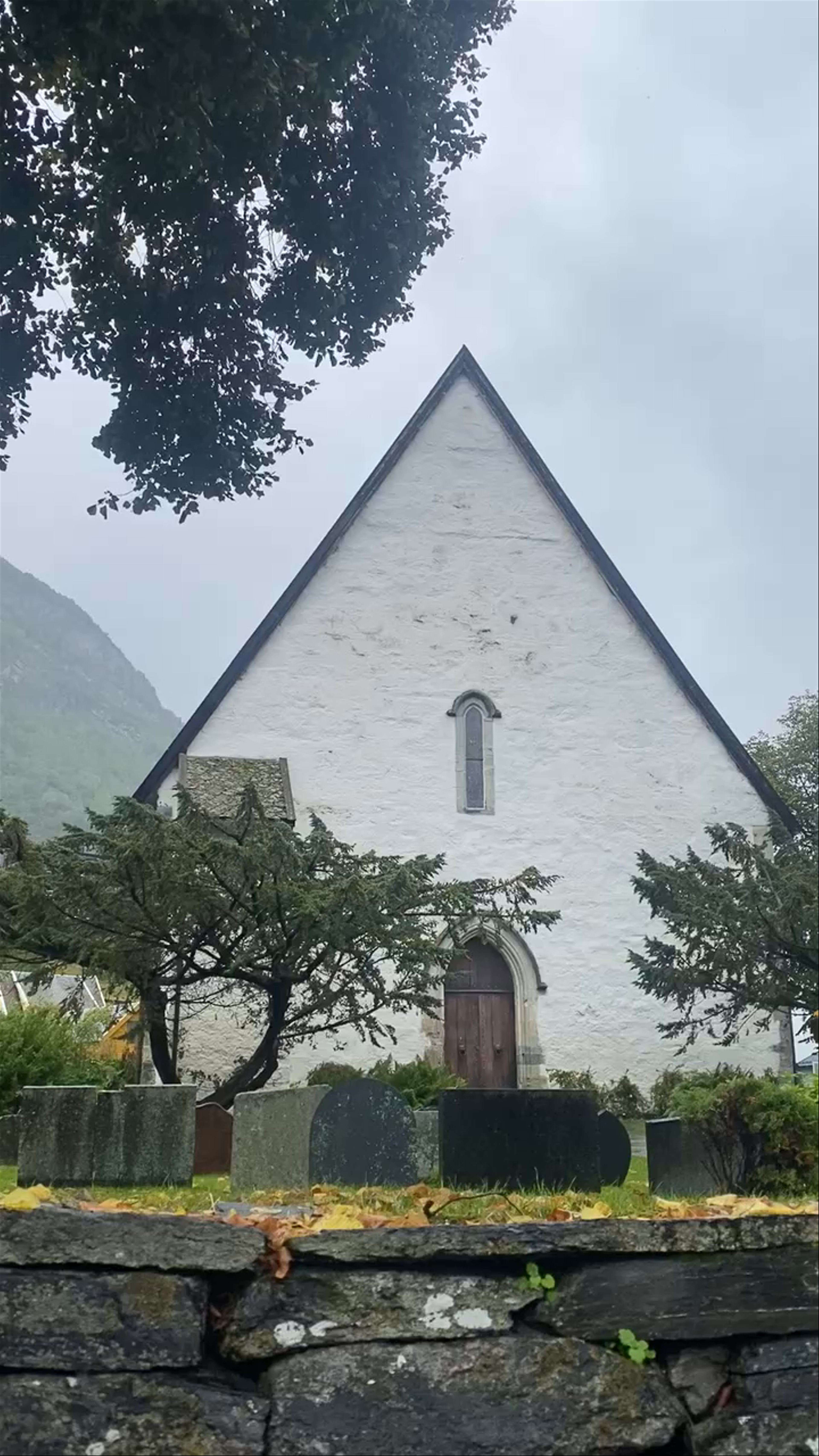 Vangen Church: Tranquil Historic Gem in Aurland, Norway