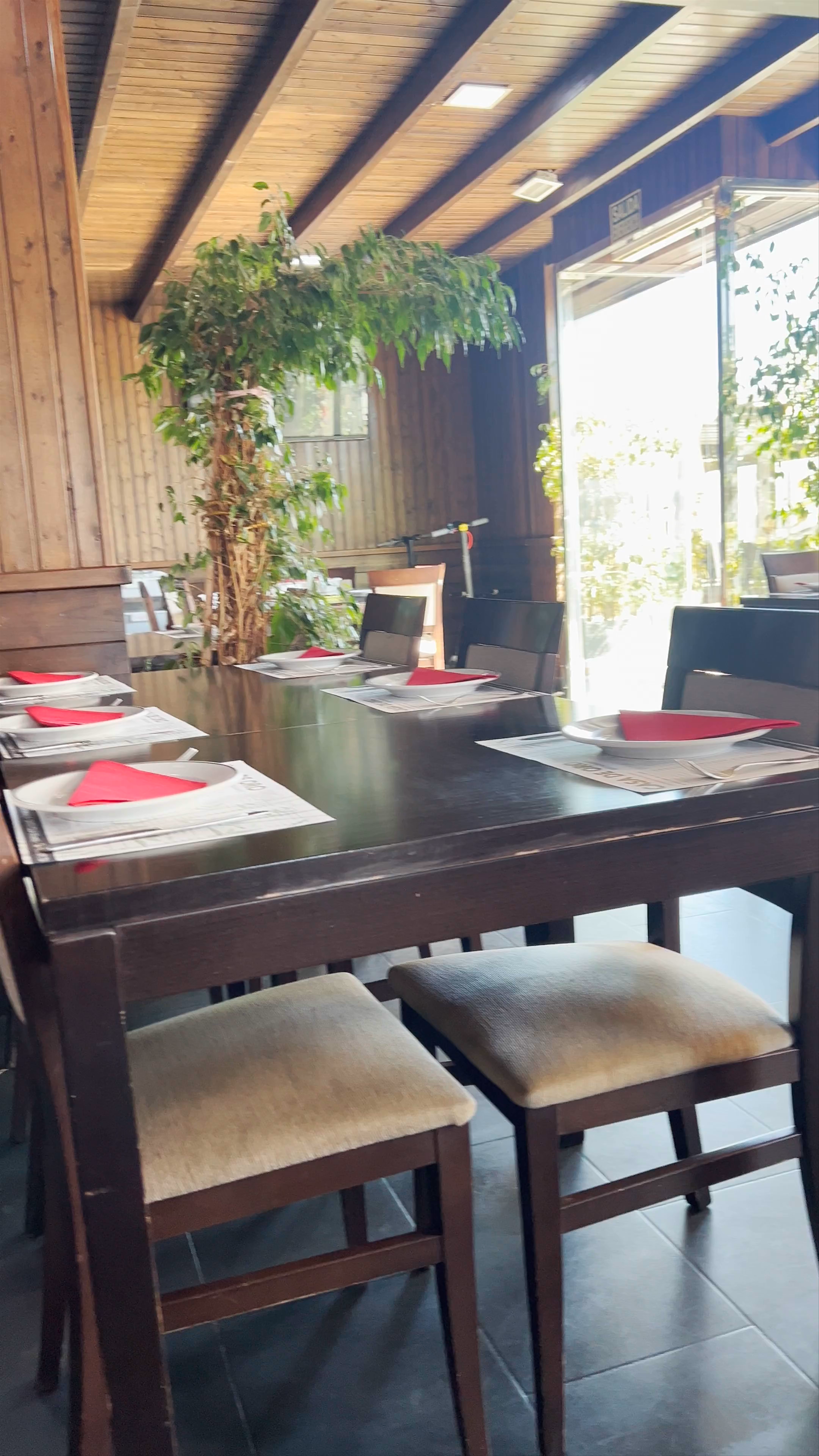 Restaurante Gold House