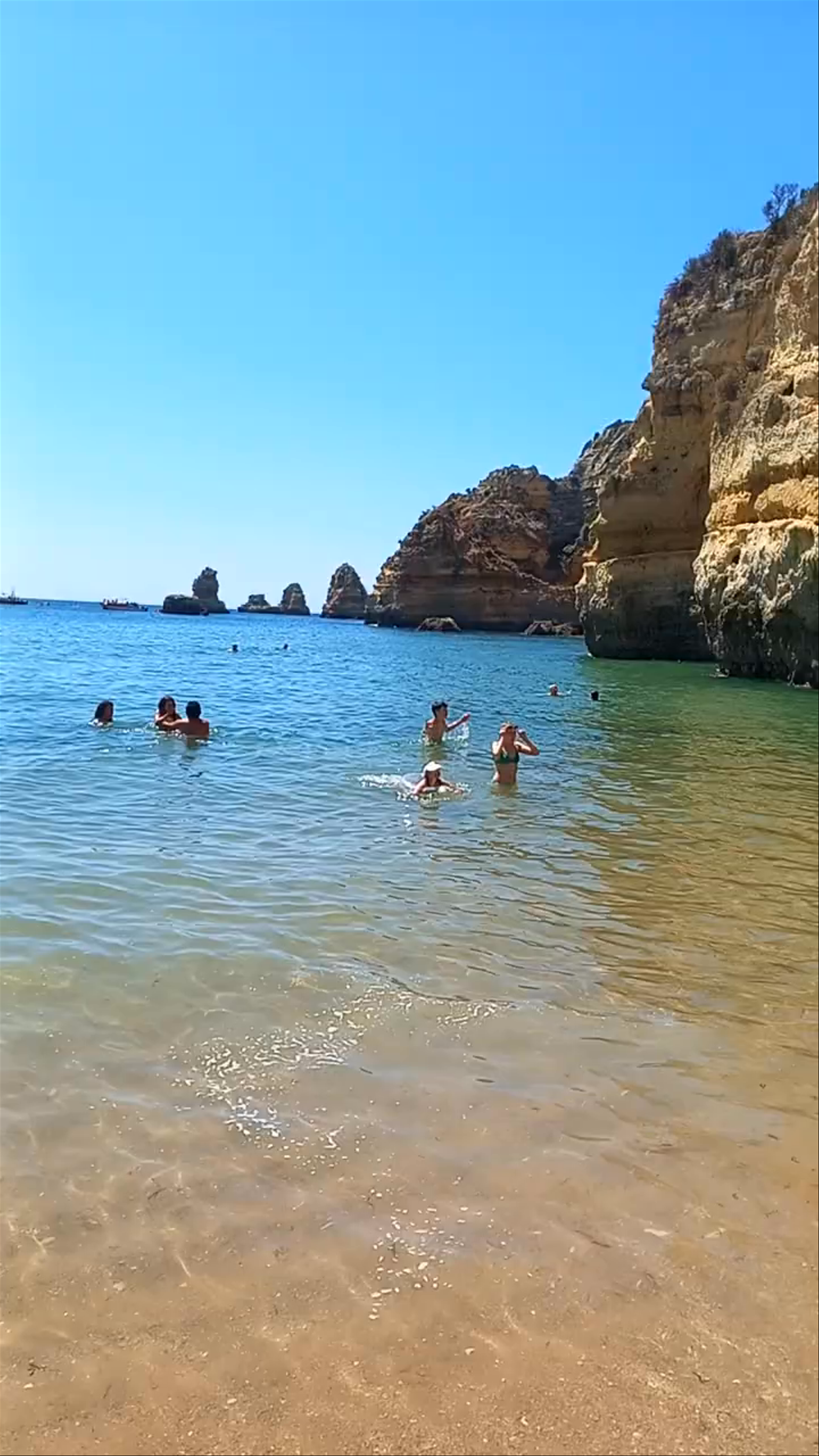 Praia Dona Ana: Sun-Kissed Algarve Escape in Lagos, Portugal
