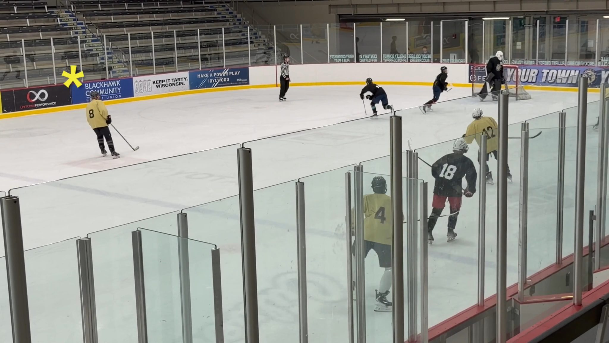 Brayden McQuillan, #8 Gold
