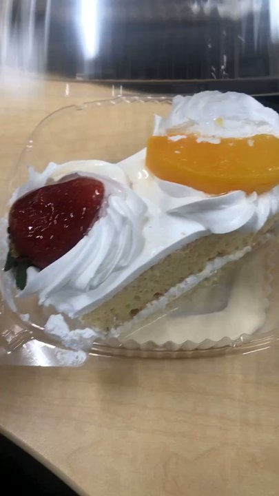 Parador Rojo Restaurant - Tres Leche cake to go - Colombian Near Me - Elizabeth, New Jersey