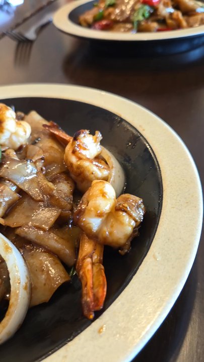 9 Pad Thai - Thai Near Me - Springfield, Virginia