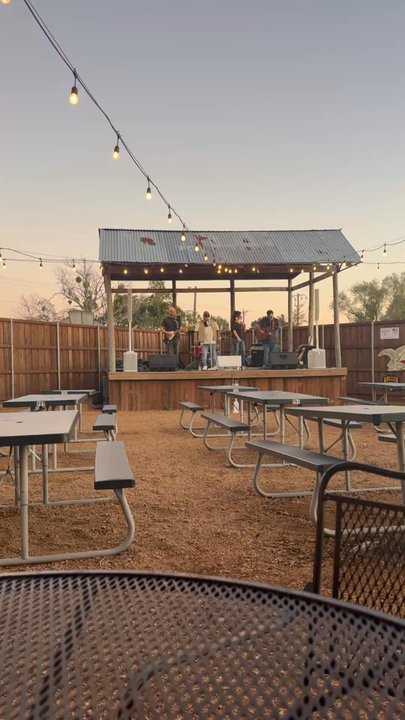 Prairie House Restaurant - The enablers - Barbeque Near Me - Crossroads, Texas