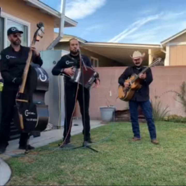 Chirrines.com - Sonido - Musicians Near Me - Pico Rivera, California