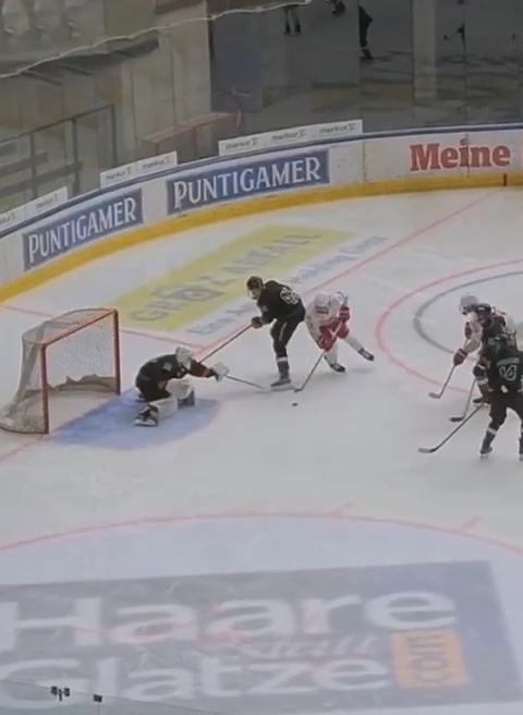 Matteo Müller showing off his quick hands (Redbull U16)