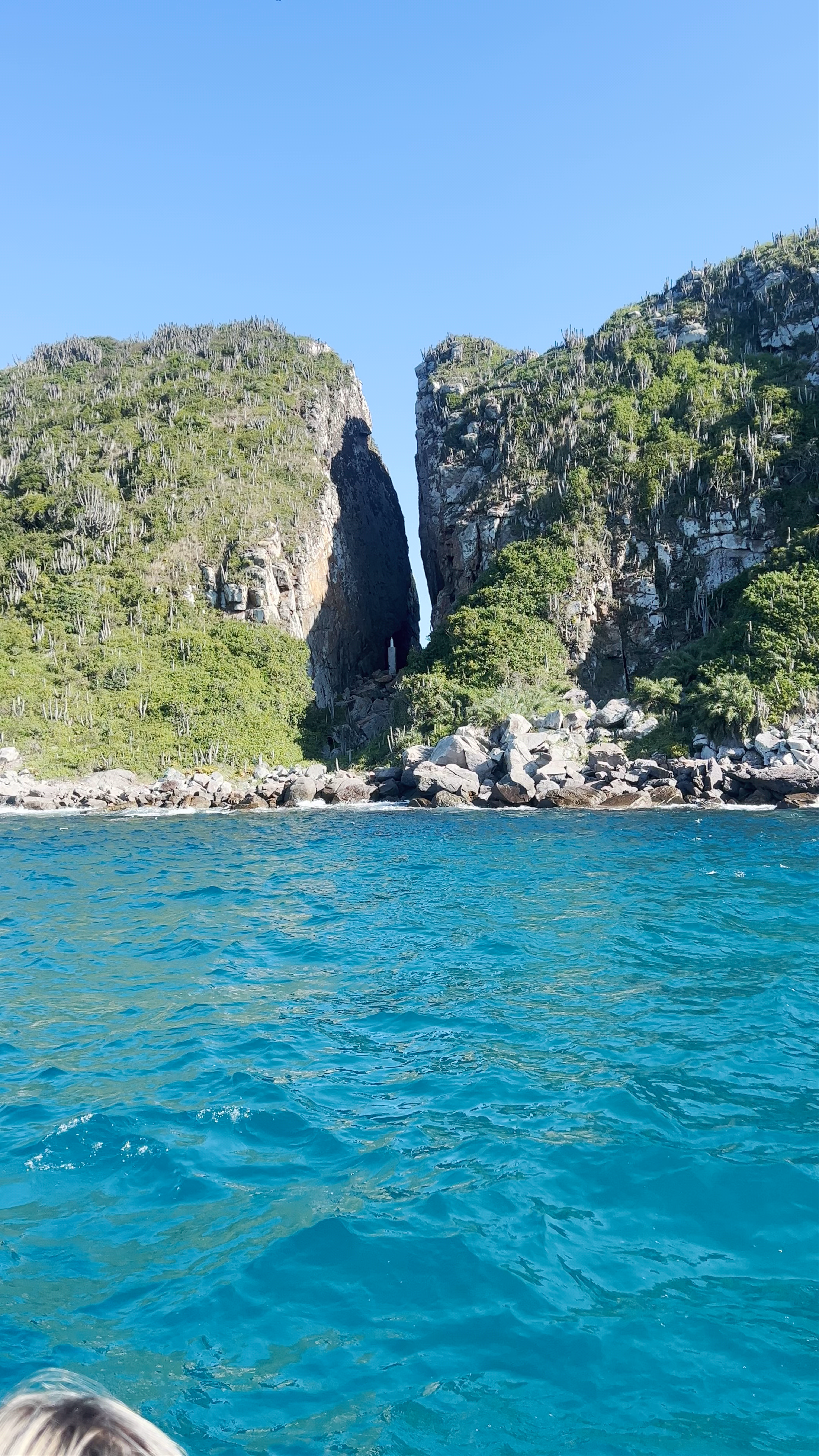 Gruta do Amor Boat Tour: Tropical Beauty in Arraial do Cabo