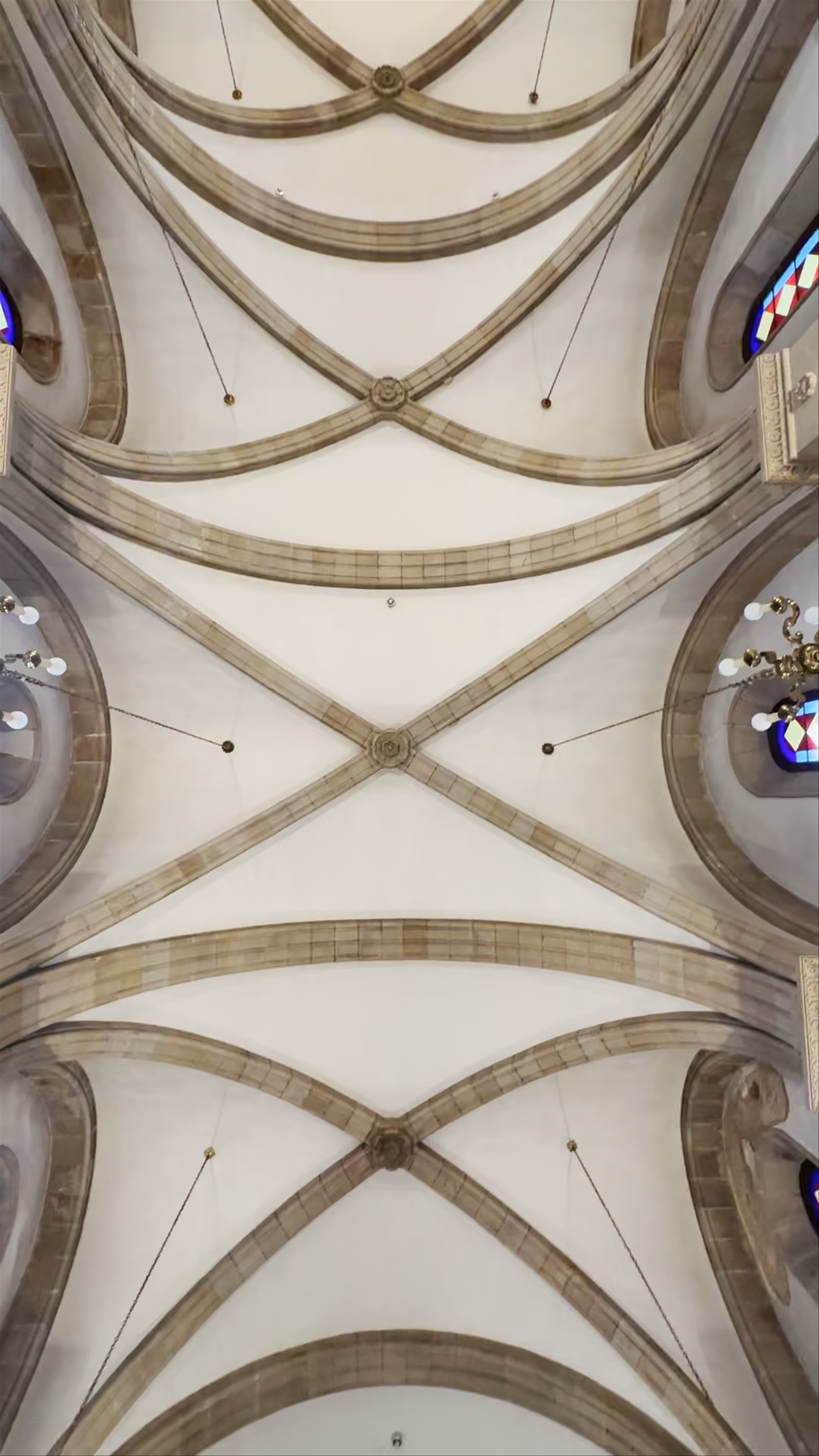 Iglesia Castrense de San Andrés: Gothic Serenity in A Coruña