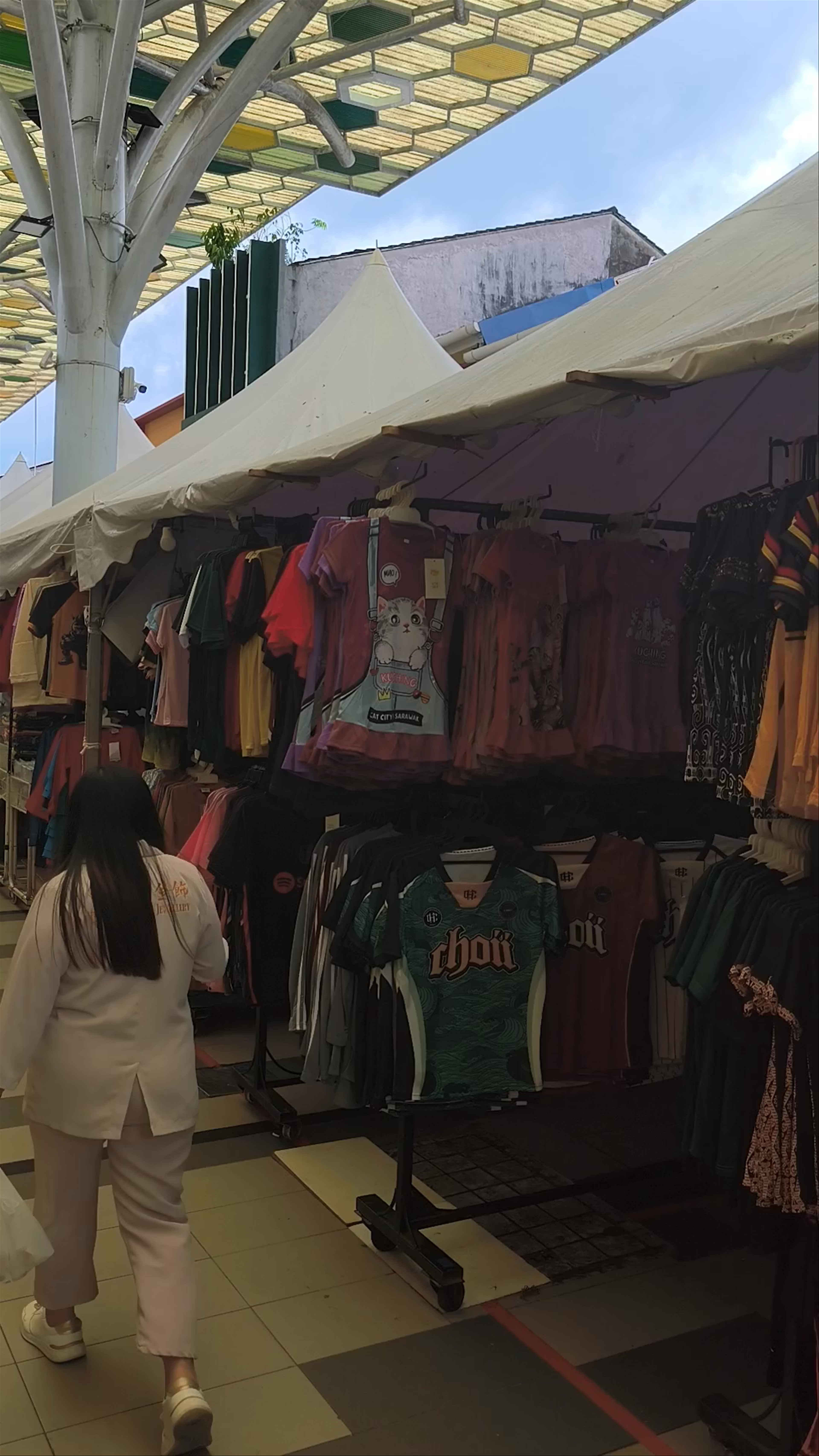 Exploring India Street Pedestrian Mall: Vibrant Shopping in Kuching, Sarawak