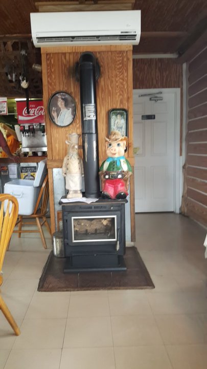 Hickory Pit Bar-B-Que - Entrance shot - Barbeque Near Me - Chattanooga, Tennessee