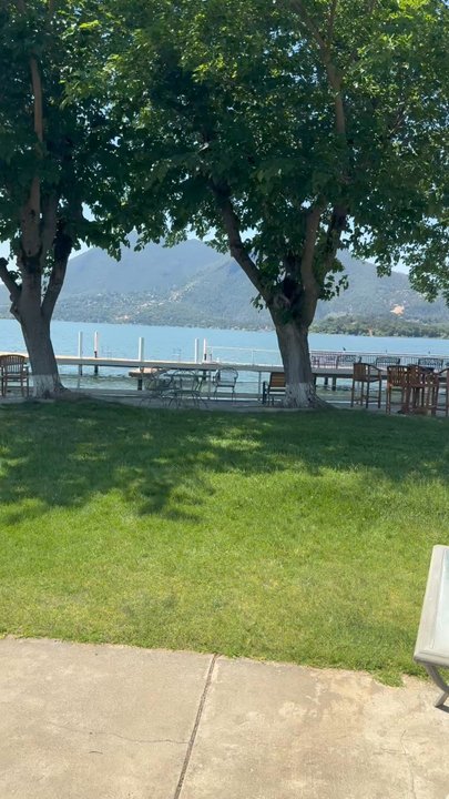 Sea Breeze Resort - Includes dock, outdoor bathrooms, boat launch and fish cleaning station. RV hook ups included too! - Resorts Near Me - Glenhaven, California