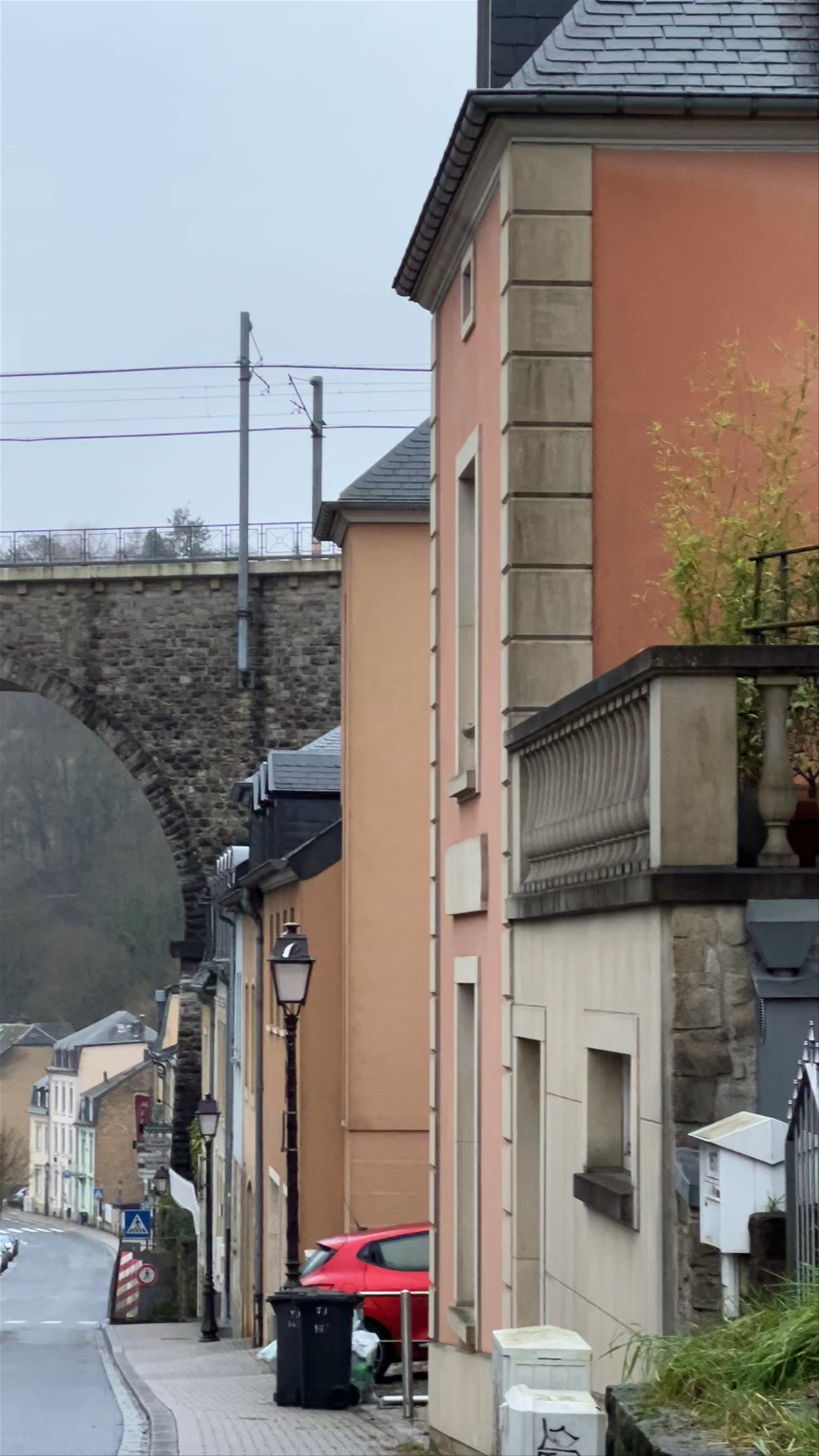 Spanish (Grund) Gate