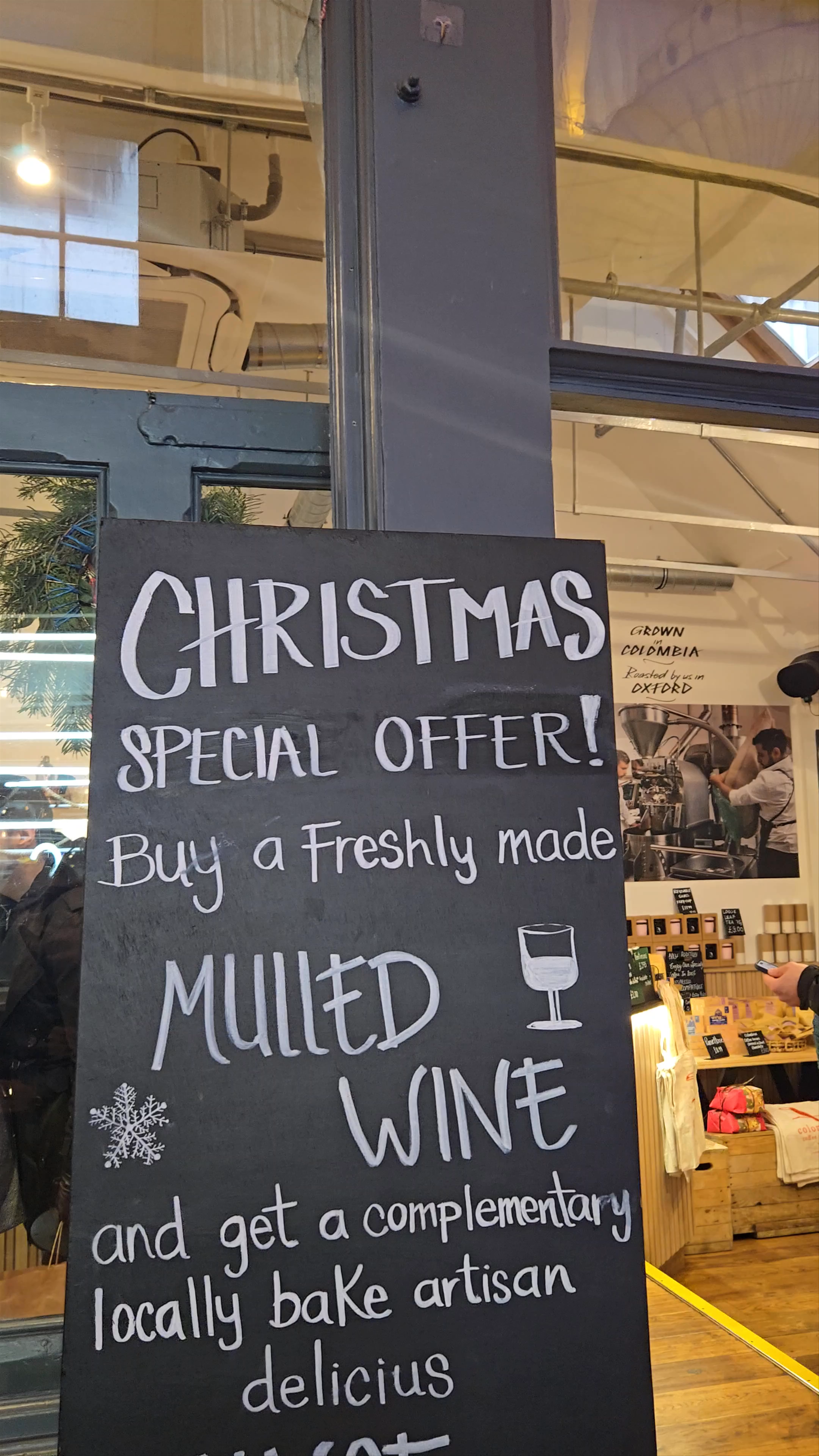 Festive Christmas Vibes at Covered Market, Oxford