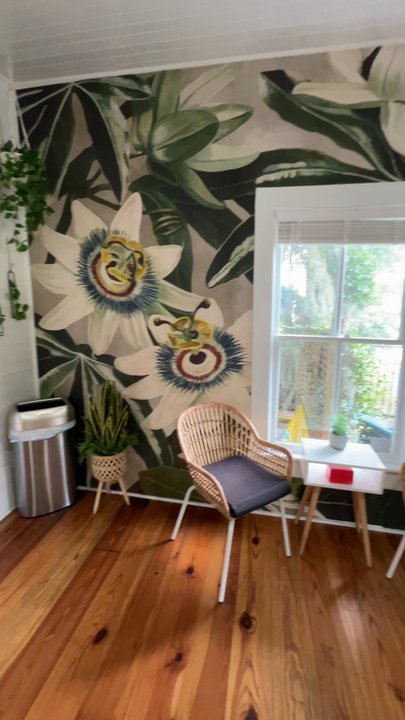 Maracuya by Llama - Cute space inside - Coffee & Tea Near Me - St. Augustine, Florida