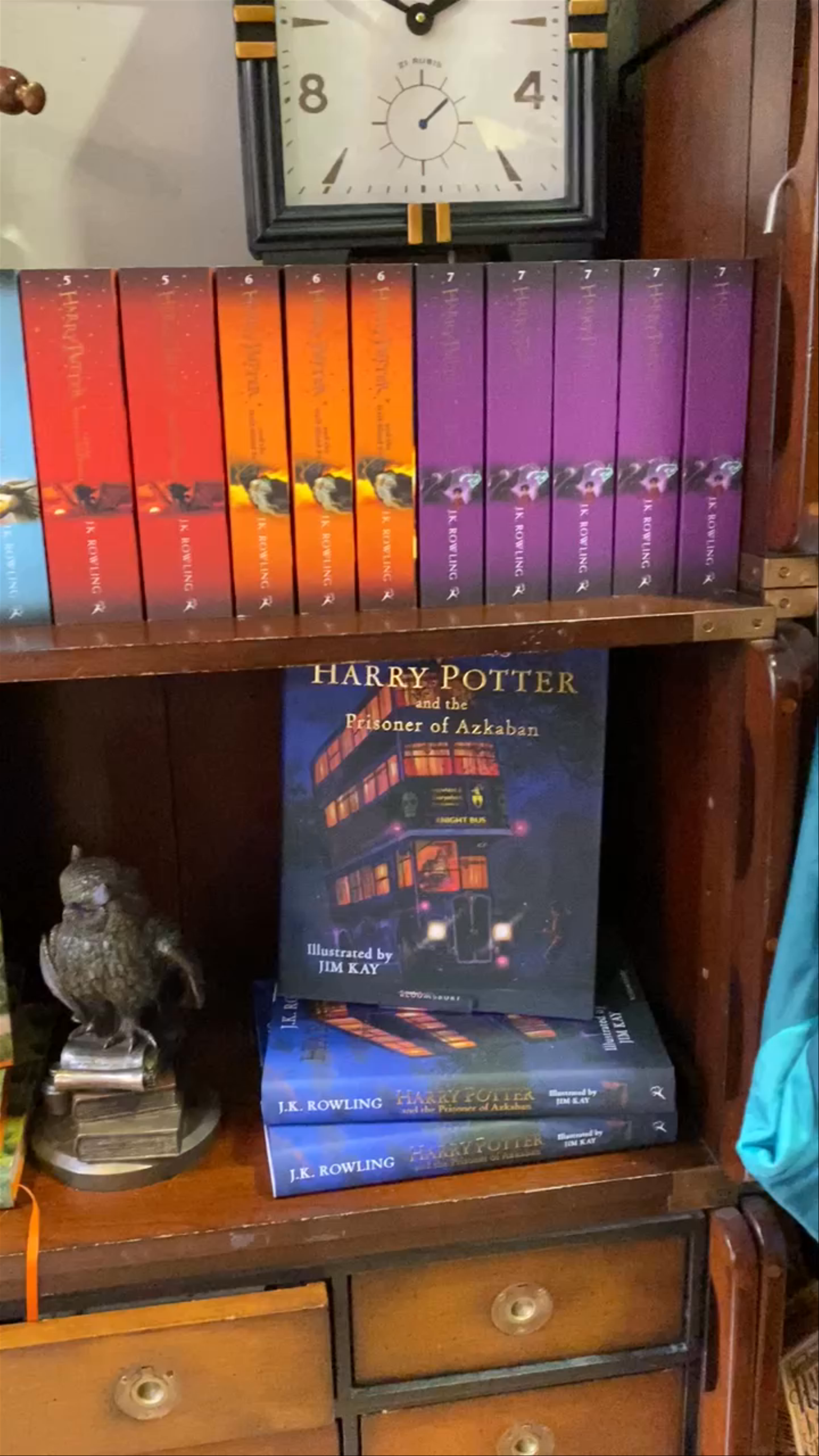 Magical Harry Potter Shopping Experience on Victoria Street, Edinburgh