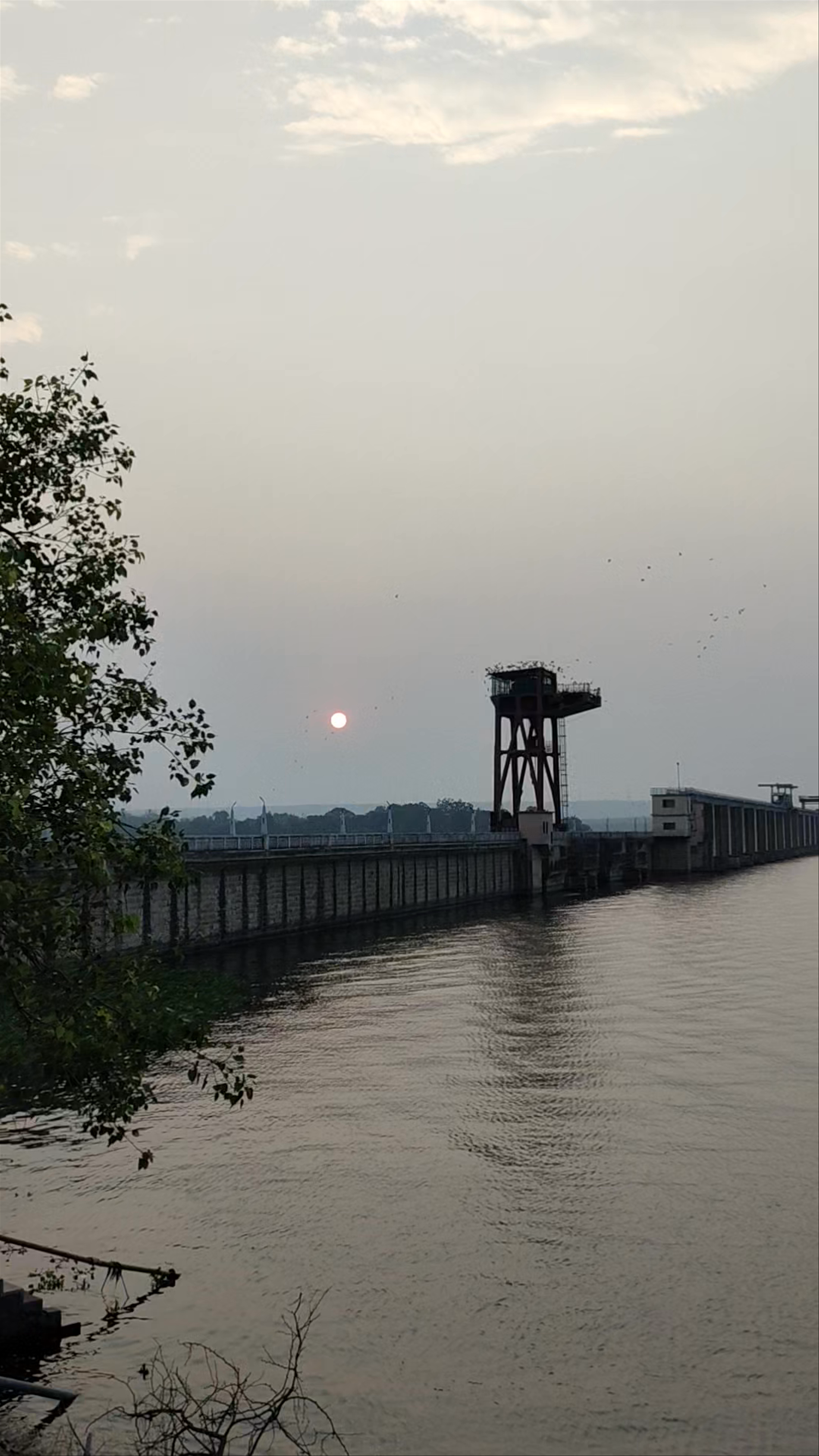 Rana Pratap Sagar Dam at Sunset: A Serene Escape in Rajasthan