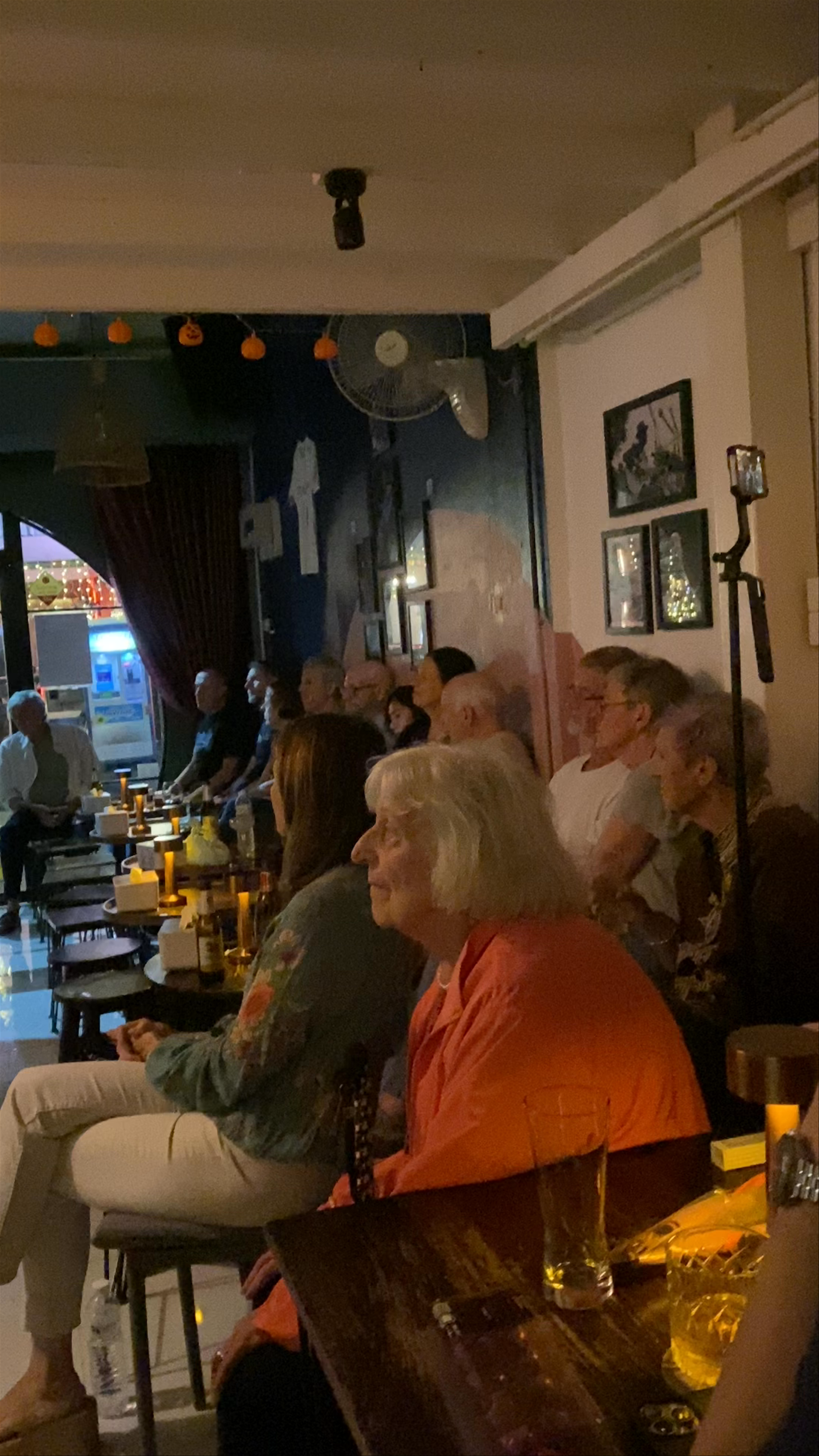 Troubadour Blues bar