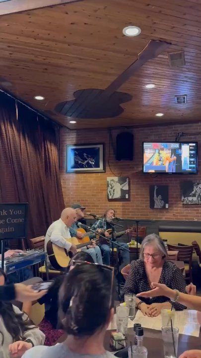 The Red Brick Tavern - Live music - Breakfast & Brunch Near Me - Conroe, Texas