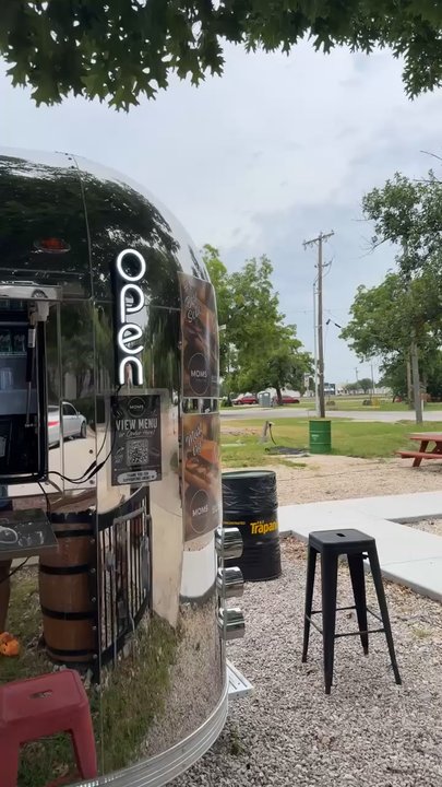 Moms Banh Mi - Food Trucks Near Me - Hutto, Texas