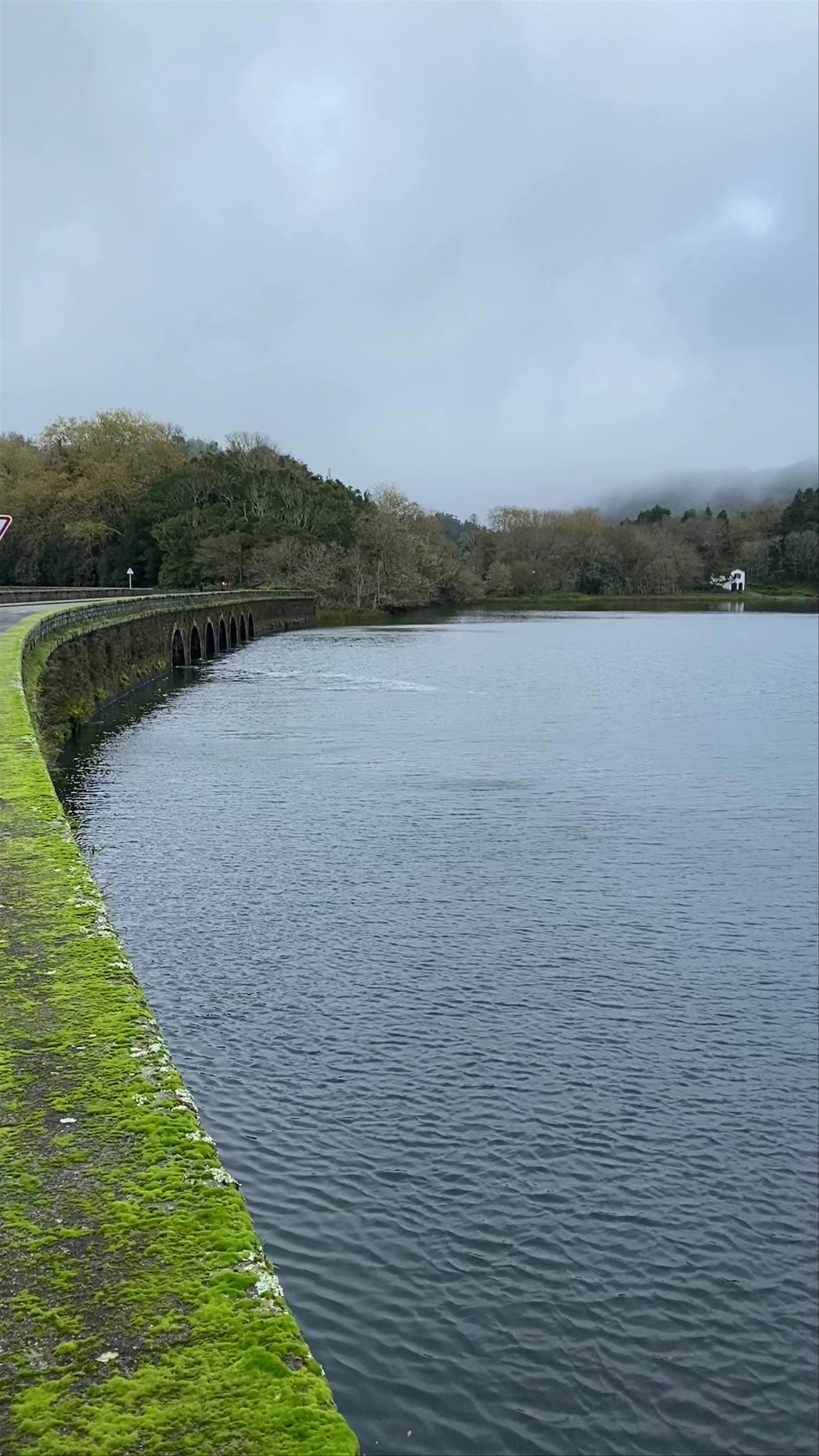 Lagoa Azul, Rua da Caridade, Sete Cidades