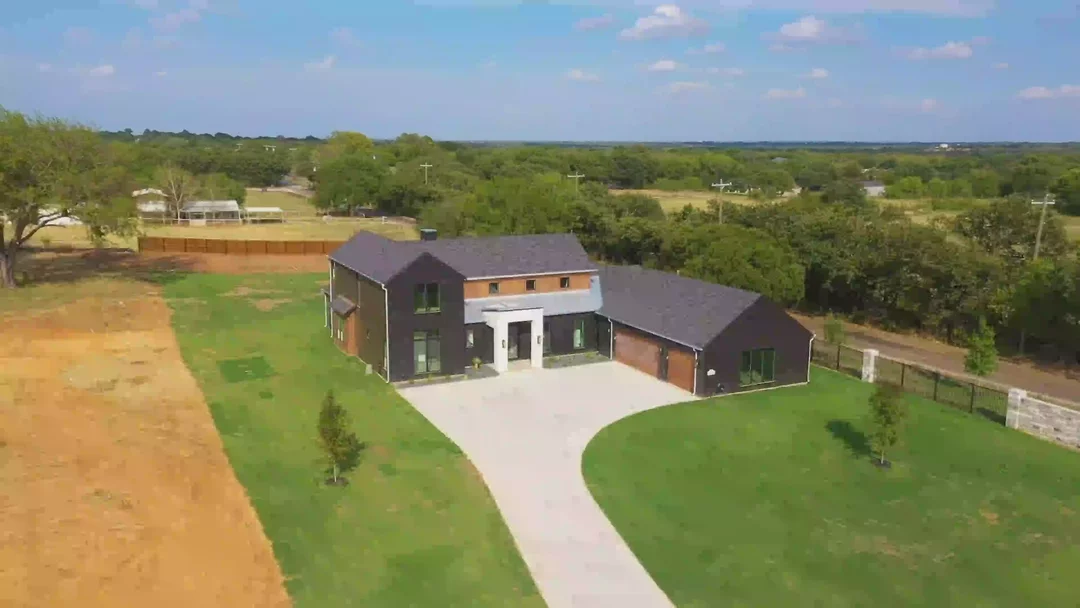 Still frame from the TNT Builders film: Design-Build Overview