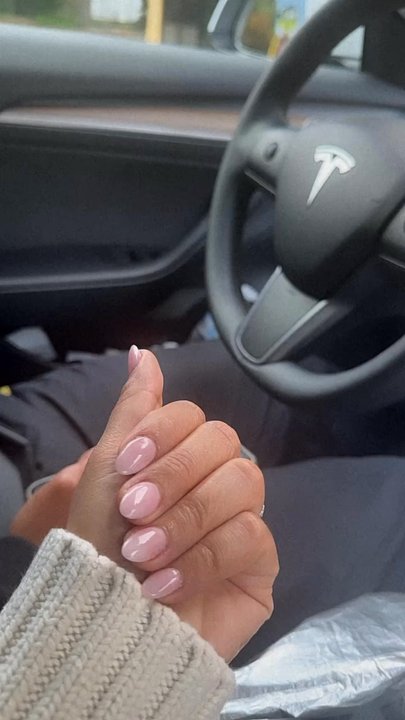 Auburn Nails - Super love it my first time to do my nails super happy cutie color - Nail Salons Near Me - Auburn, Washington