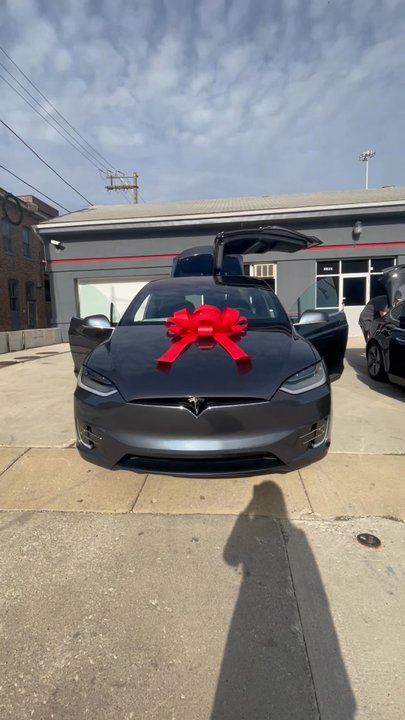 Tesla Motors - Car Dealers Near Me - Chicago, Illinois