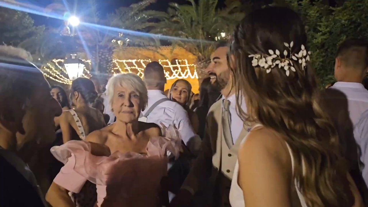 The Butterflies - Live Weddings - video