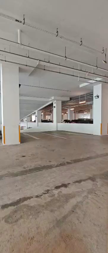 Light Industrial (B1) for Rent in  Interlocal Centre - Image 16