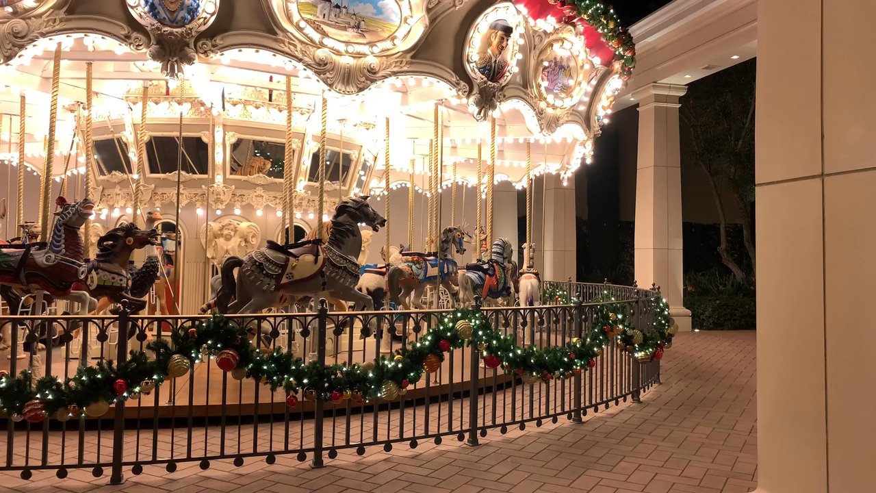 Irvine Spectrum Carousel - Carousels Near Me - Irvine, California