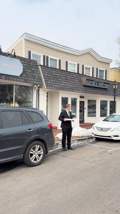 Mikes Pizza - Mike's Underground Pizza Delivery - Pizza Near Me - Amityville, New York