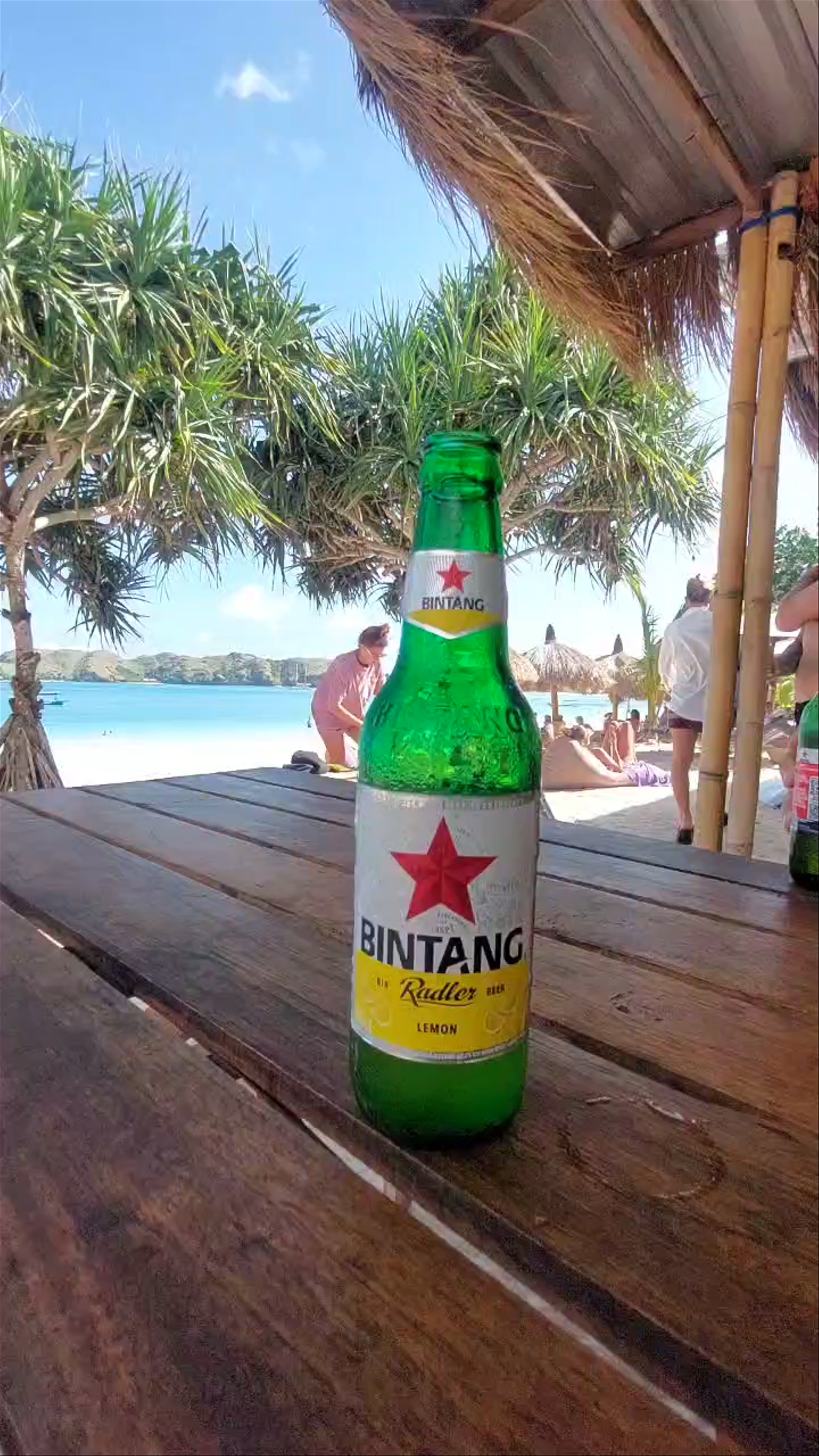 Bum bum beach warung