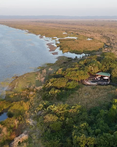 Makakatana Bay Lodge