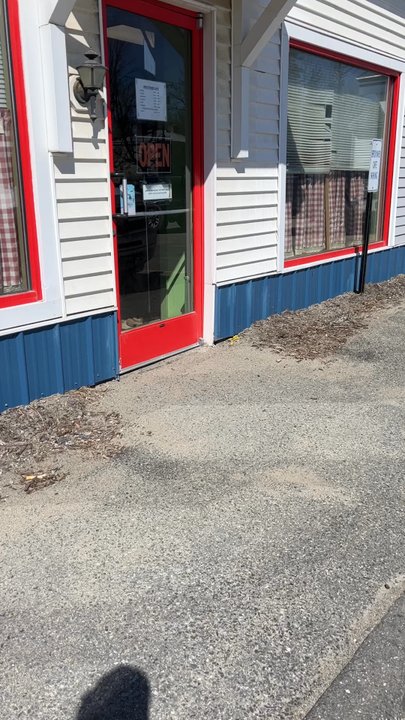 Brickyard Cafe - Walking in for Saturday morning breakfast - American Near Me - Farmington, Maine
