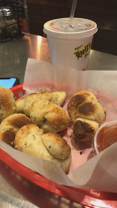 Ruffrano's Hell's Kitchen Pizza - Garlic knots around 6-6:30pm on a Saturday - Pizza Near Me - Manitou Springs, Colorado