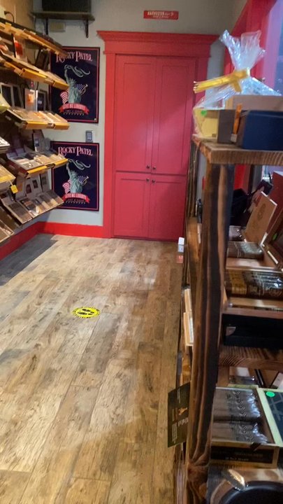 Havana Leaf & Vine - Inside - Beer, Wine & Spirits Near Me - Stockton, California