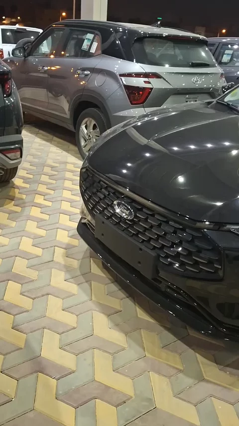 فورد تورس Titanium 2026