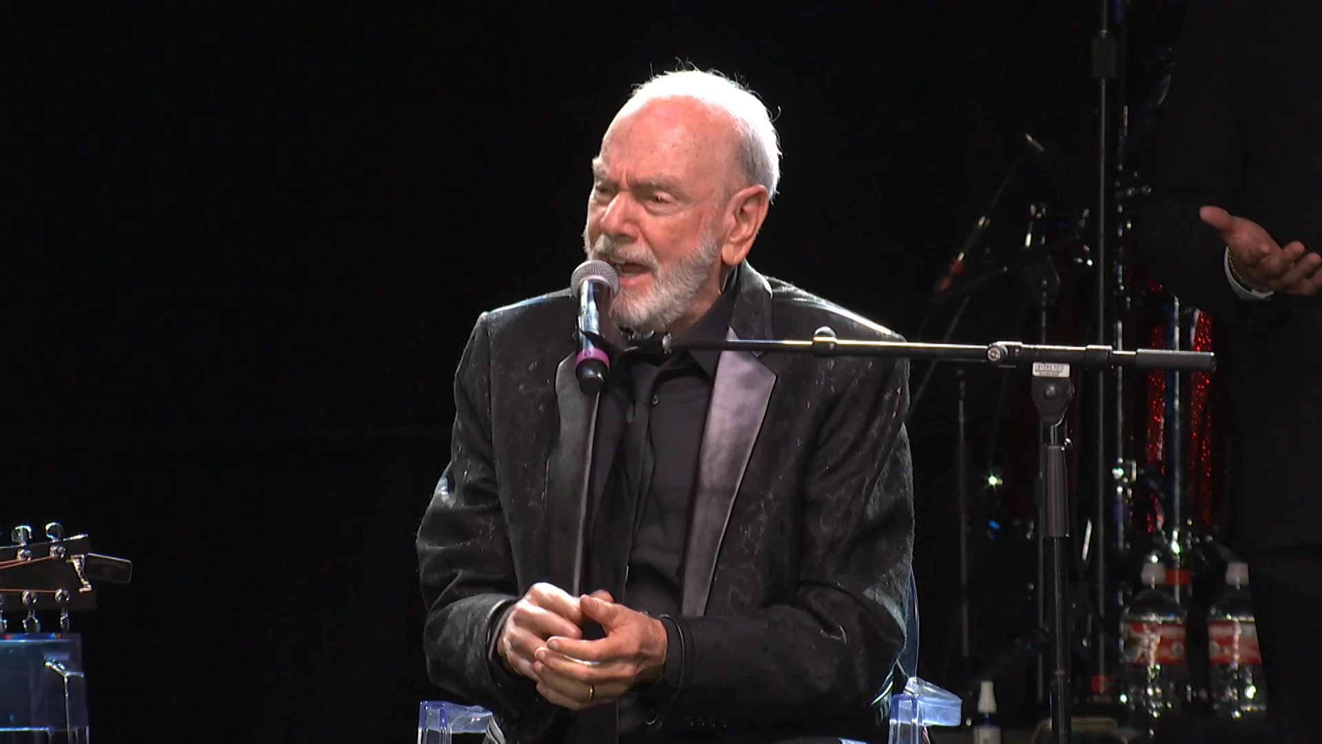 Neil Diamond Collects Lifetime Achievement at Carousel Ball