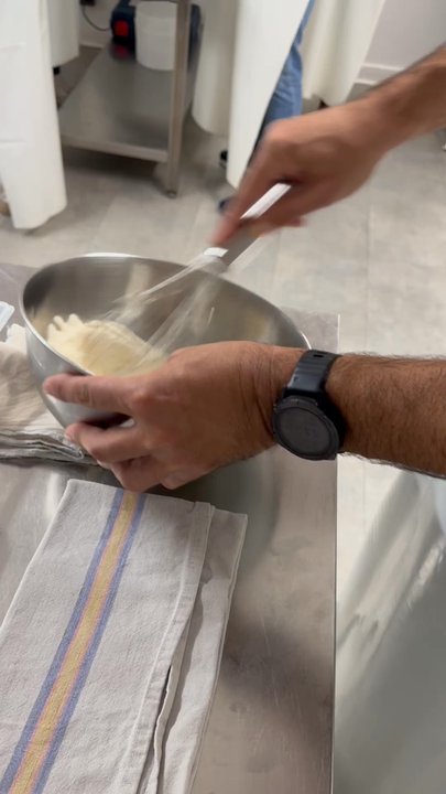 Paroles de Fromagers - It was a race to see who could whip up that butter first. We won. (In my eyes) - Cheese Shops Near Me - Paris, 75