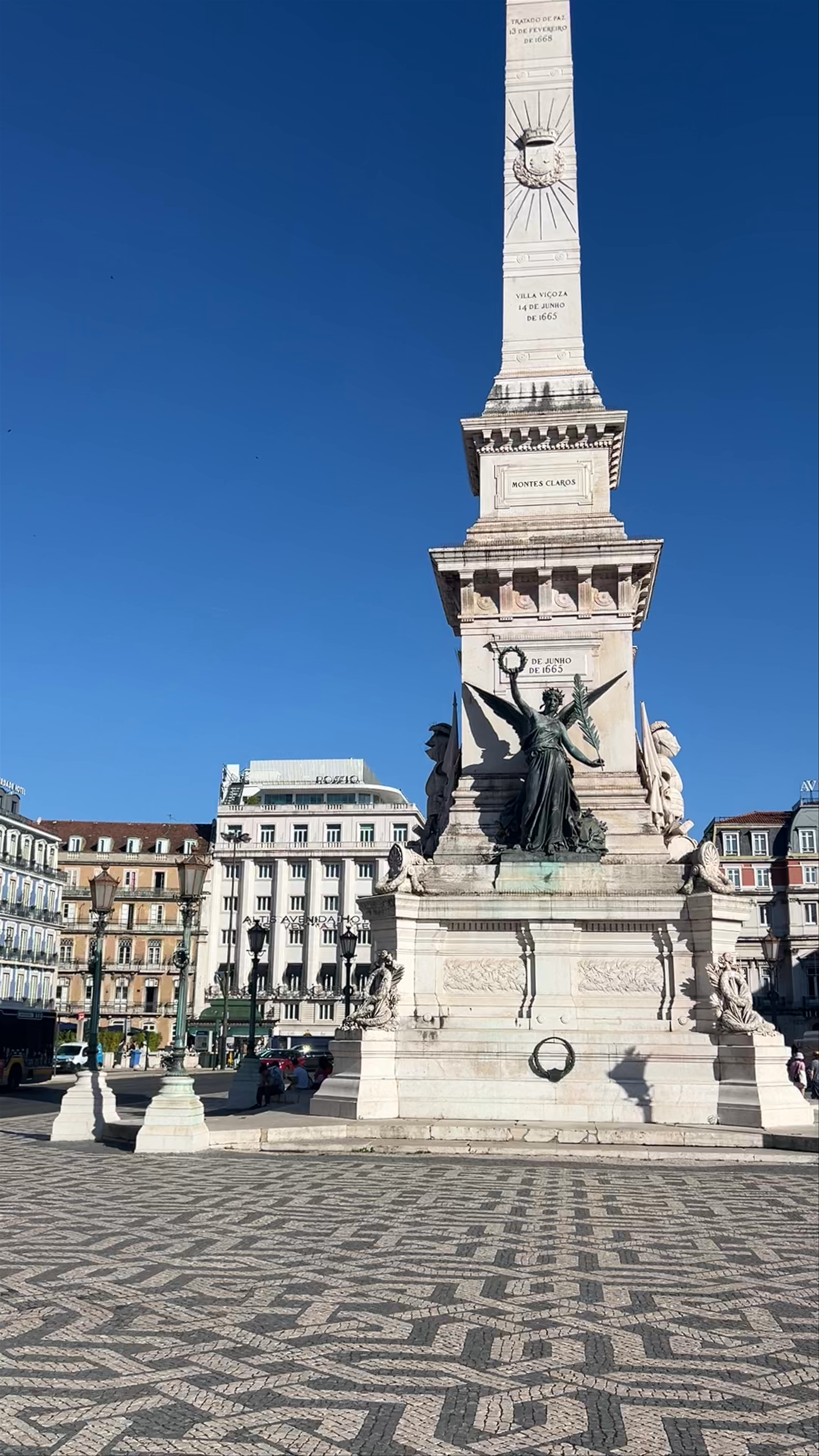 Praça dos Restauradores: Historic Heart of Lisbon