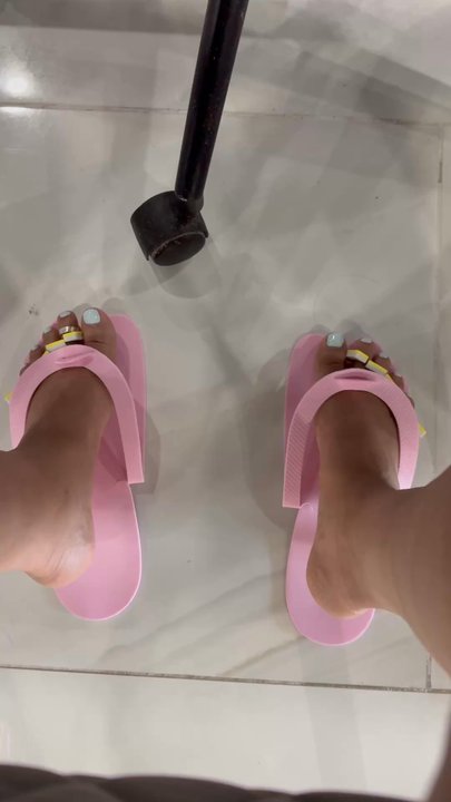 Cloud 9 Nail Lounge - Nail Salons Near Me - Germantown, Maryland