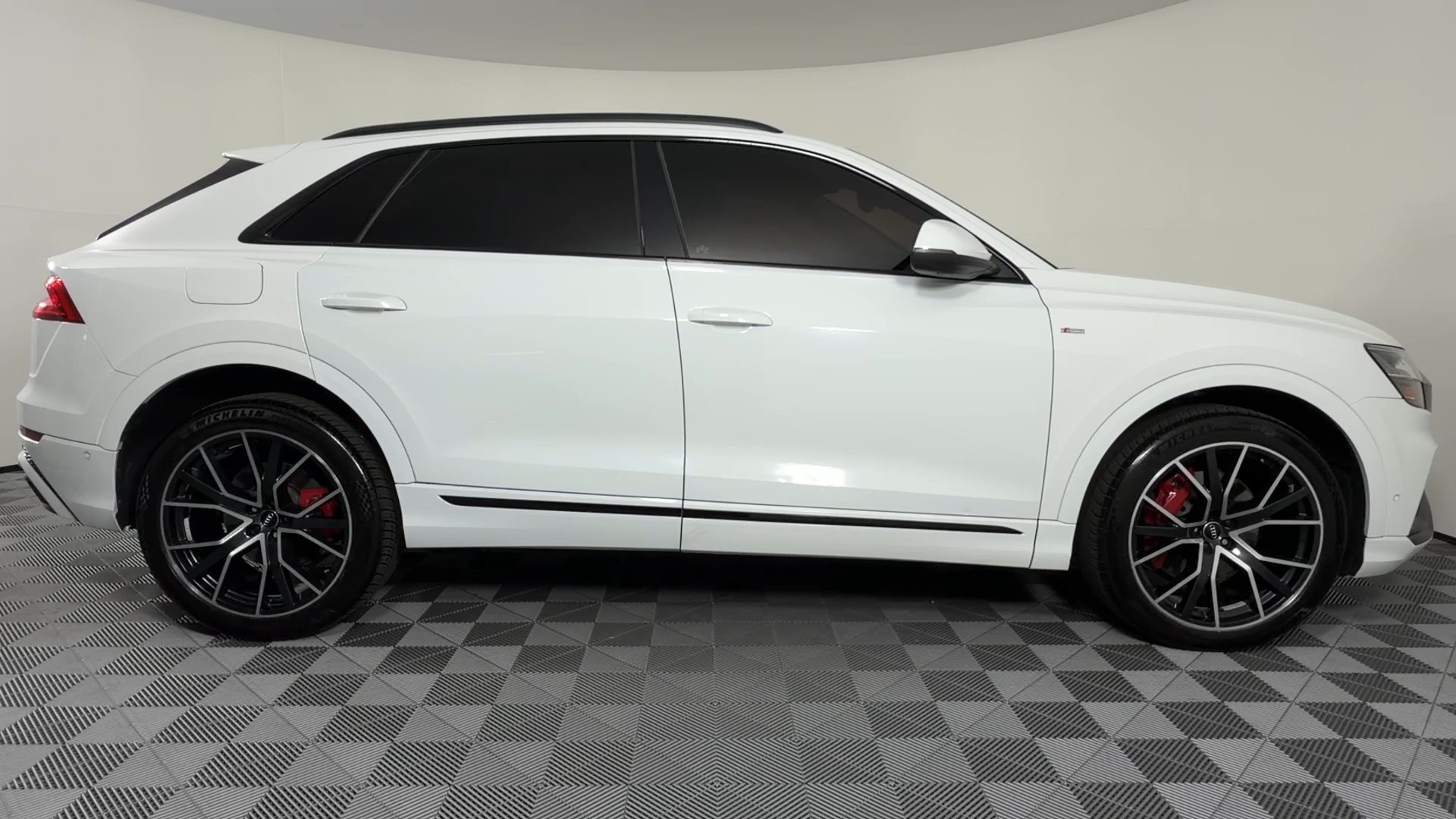 Three 21 Auto - #2014 - 2019 Audi Q8 quattro Premium Plus 55 TFSI