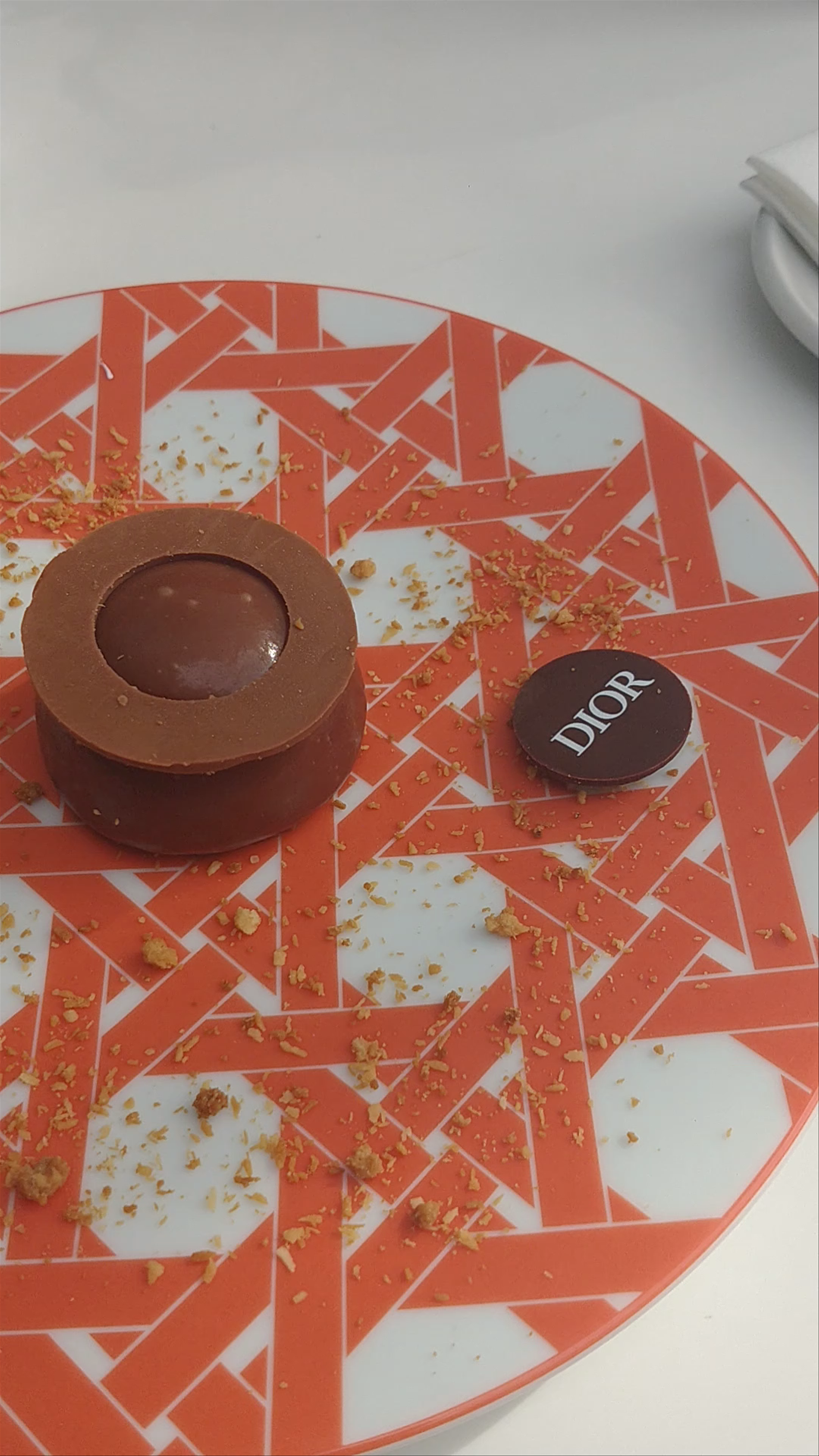 DIOR Café Miami: Luxurious Dessert and Coffee Experience