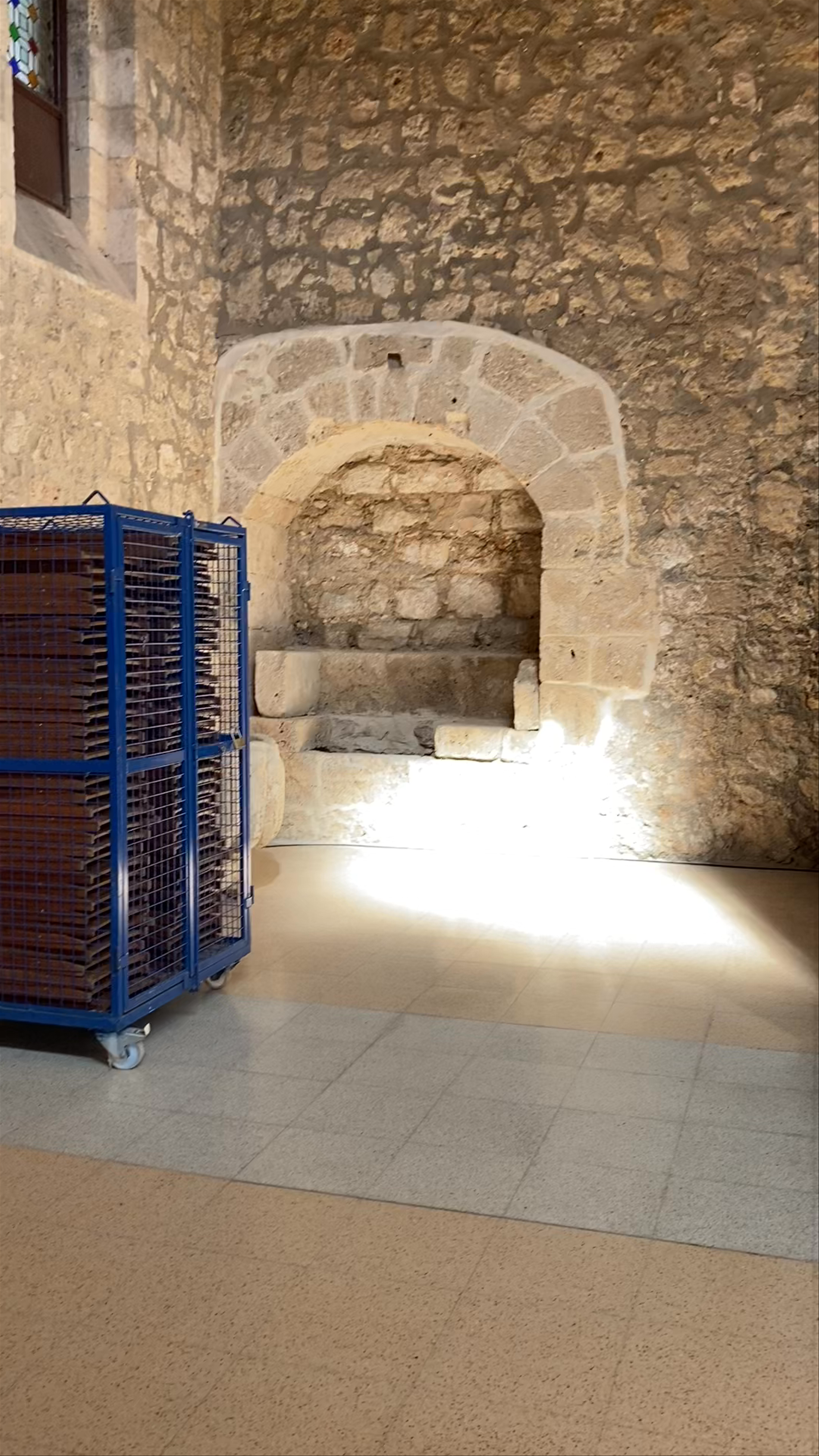 Iglesia de San Felipe: Historic Stone Sanctuary in Brihuega