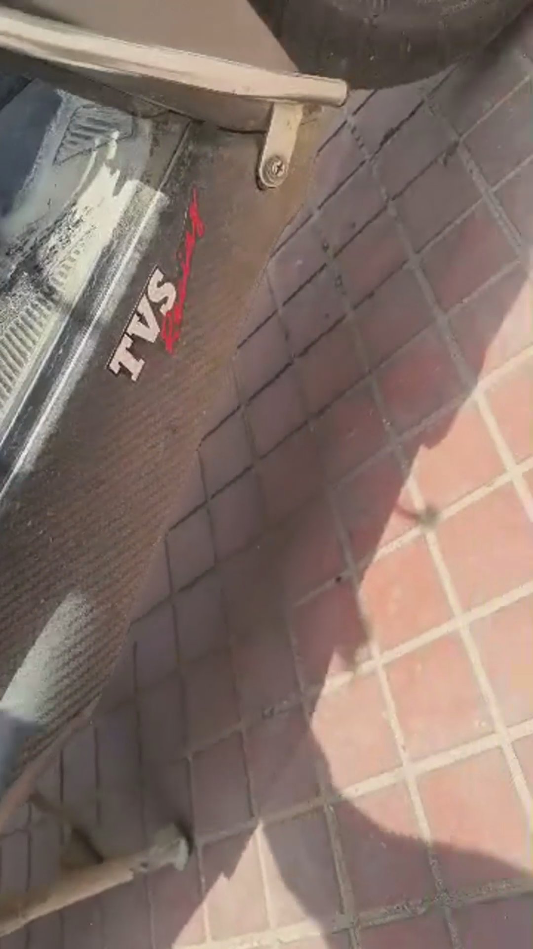 Walk-around video thumbnail