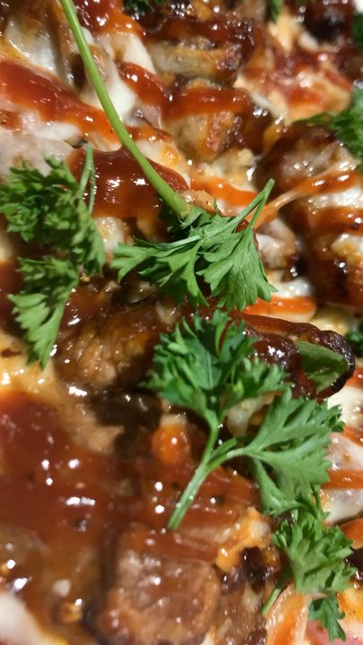 Soirée Coffee Bar - Brunchaholics short rib pizza @dequillagennay - Coffee & Tea Near Me - Dallas, Texas